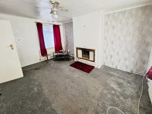 Lounge- click for photo gallery